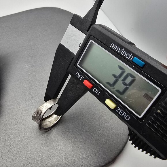 VTG Sterling Silver 925 Hammered Textured Concaved Band Ring Size 8 Tapered 4.2g - Picture 7 of 8